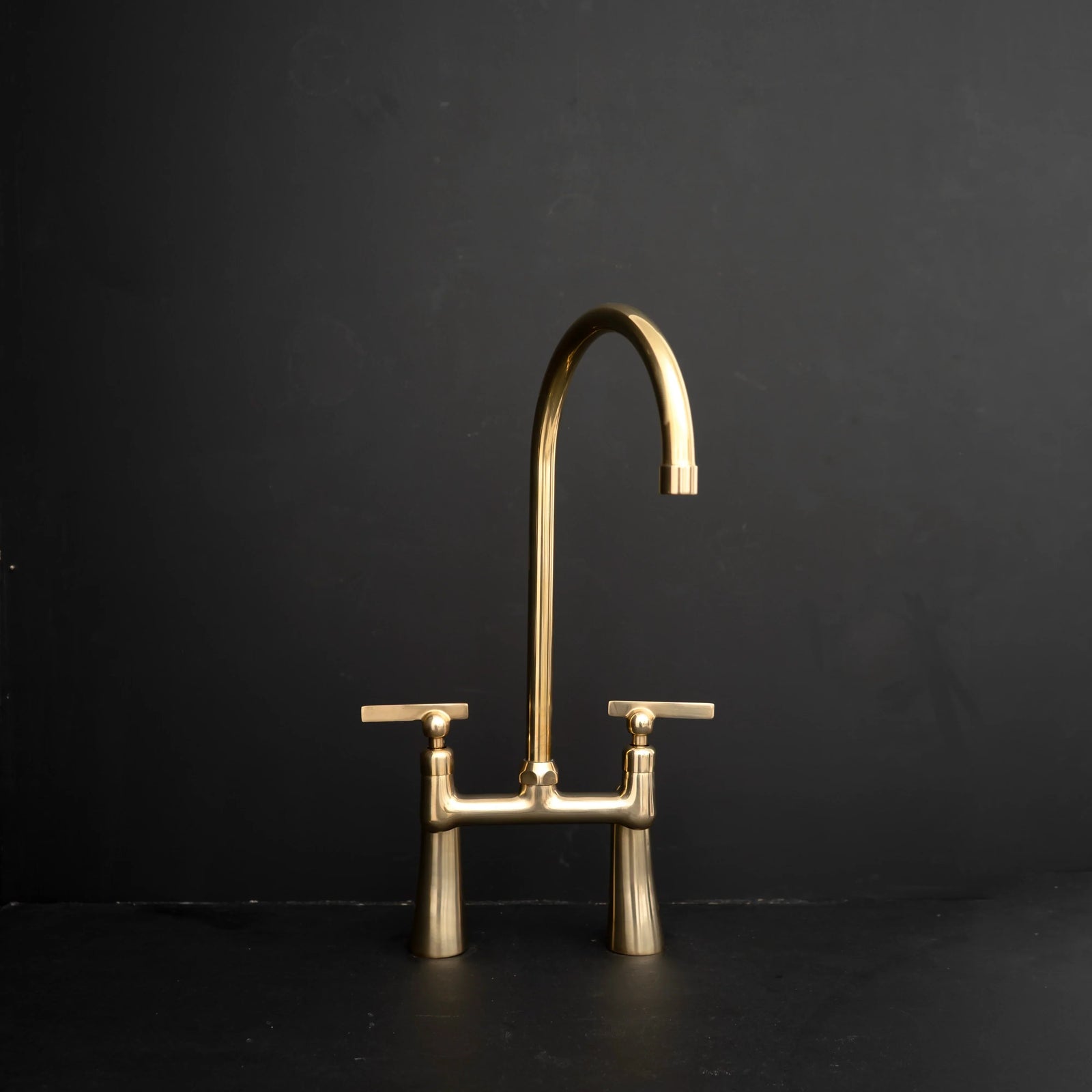 Bridge Faucet vs Single Hole Faucet: Which Is Right for You? featuring Golden Arc Unlacquered Brass Bridge Kitchen Faucet