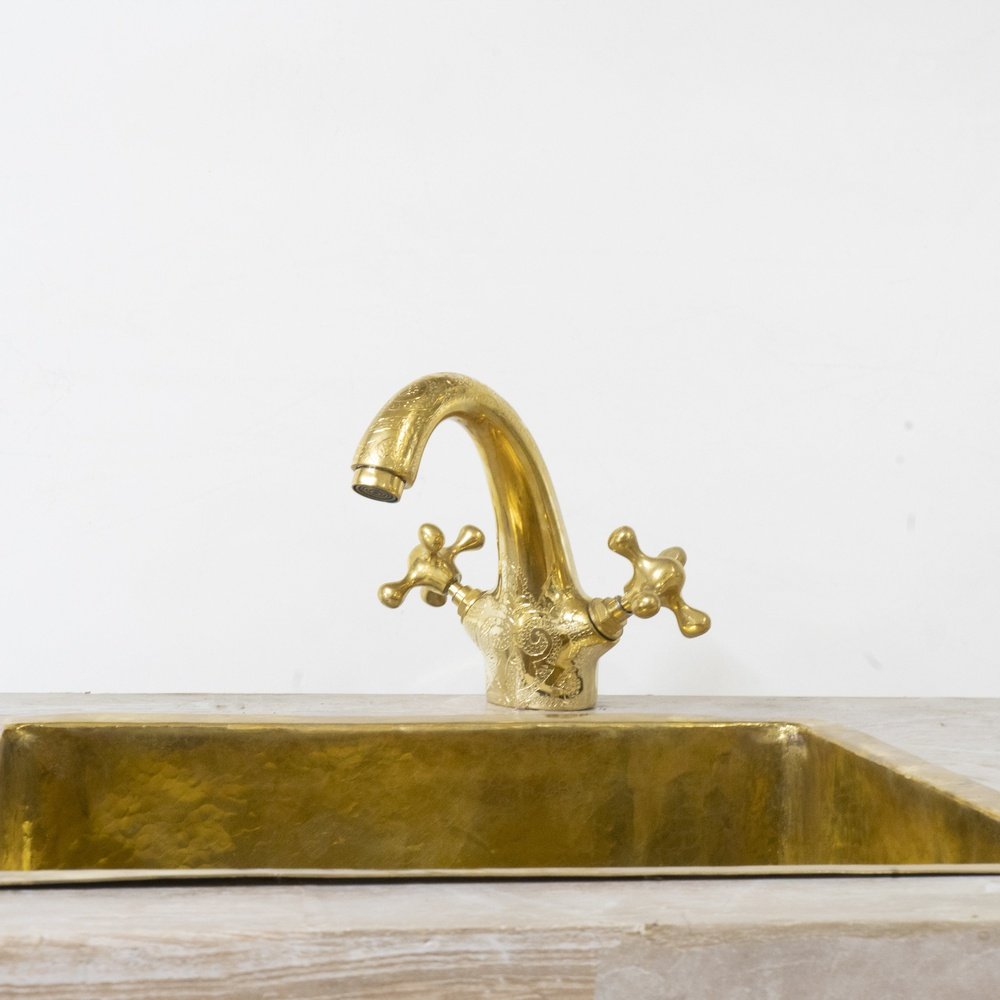 Single Hole vs Widespread Bathroom Faucets Comparison featuring Unlacquered Brass Single Hole Bathroom Faucet